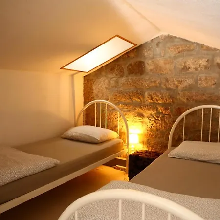 Les Grangeonnes, Gites Nature, Piscine, Bain Nordique, Sauna Pour Accueil Familiale Ou De Groupe Saint-Basile Exterior photo