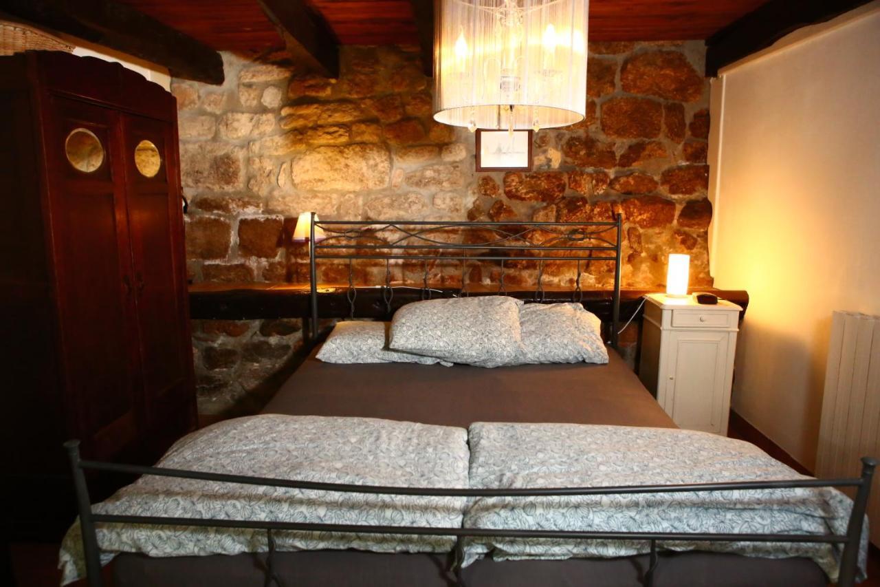 Lodge Les Grangeonnes, Nature, Piscine, Bain Nordique, Sauna Pour Accueil Familiale Ou De Groupe