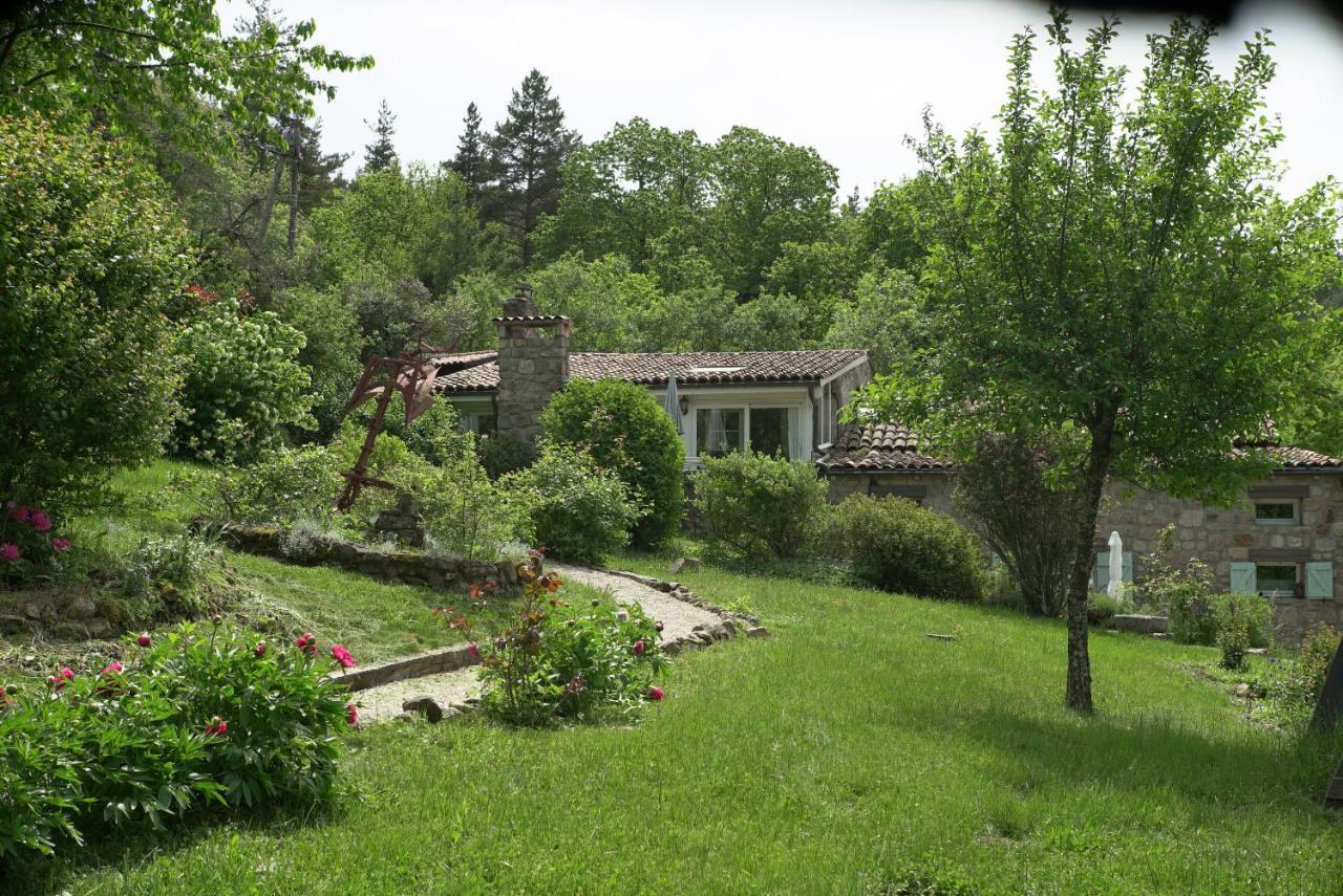 Les Grangeonnes, Nature, Piscine, Bain Nordique, Sauna Pour Accueil Familiale Ou De Groupe Lodge Saint-Basile